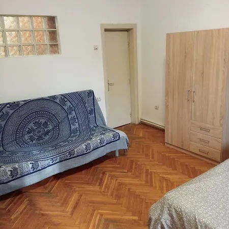 Appartement Romana Center